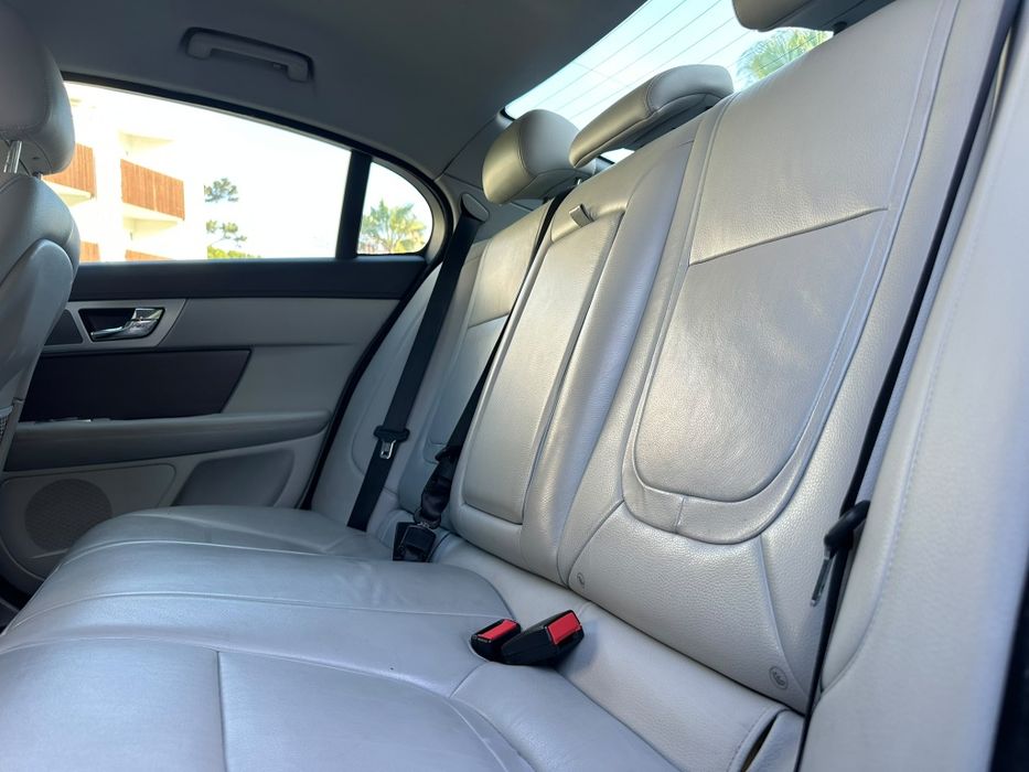 Jaguar XF 2.2D Full Extras