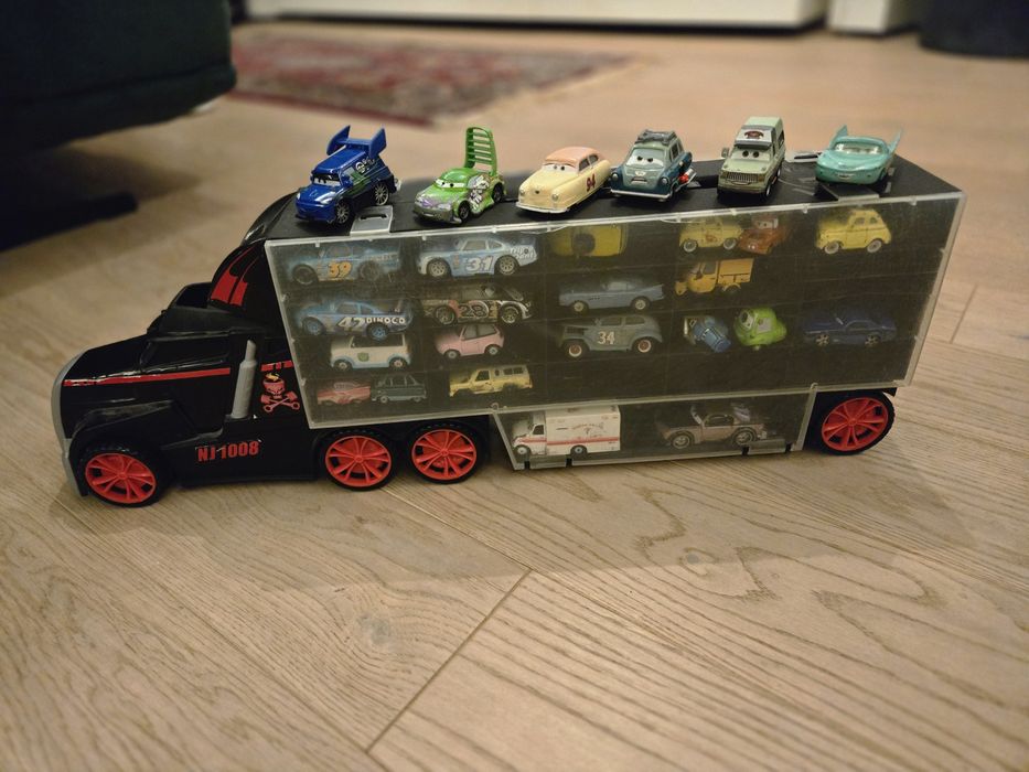 Pojazdy Disney Cars Mattel zyg zak McQueen