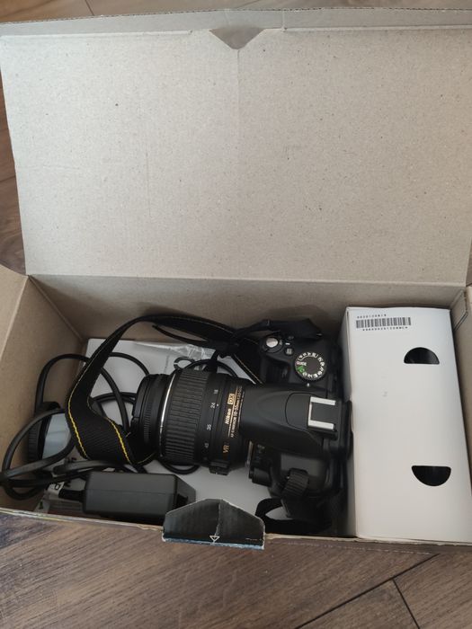 Продам Nikon D3000