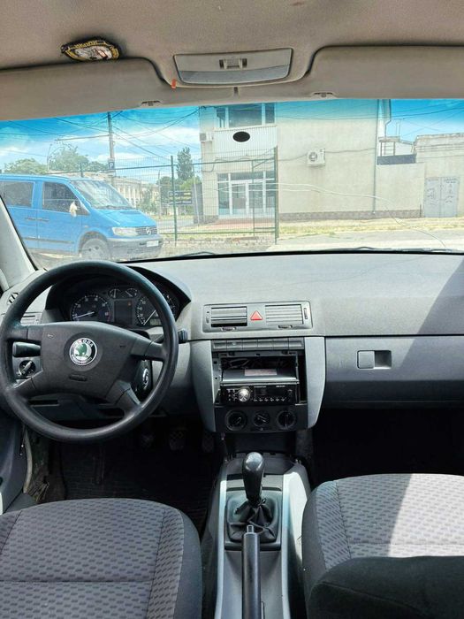 Skoda Fabia 1.4 бензин 2002 год