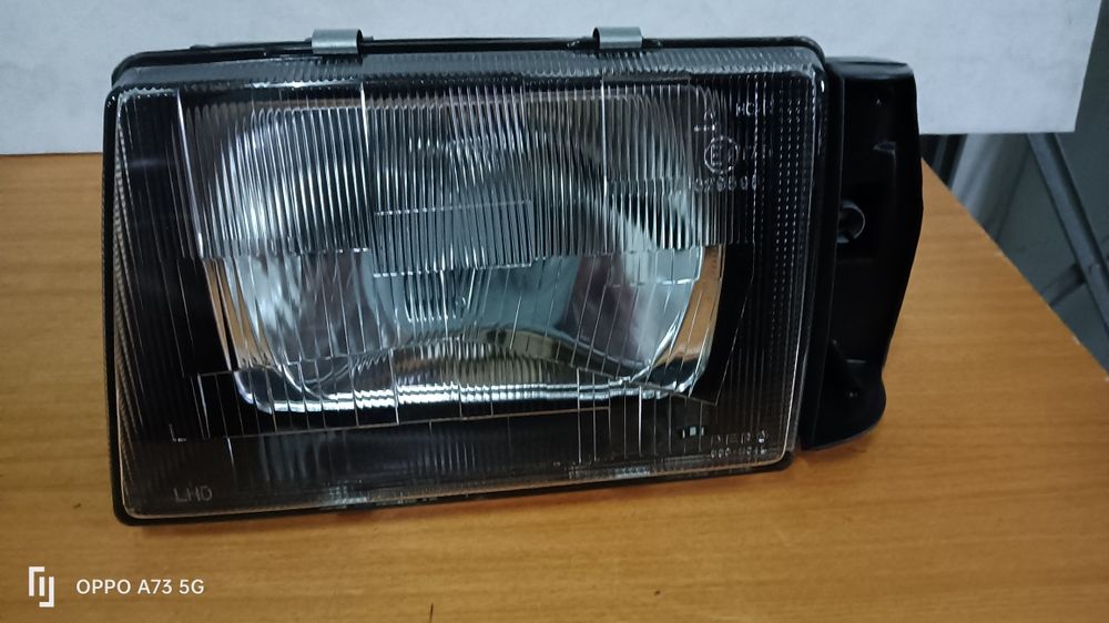 Farol Lancia prisma ótica 1982 esquerda