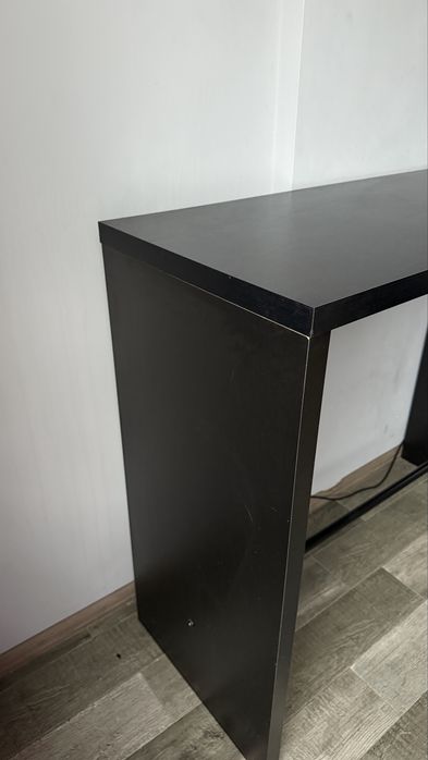 Барна стійка , стіл