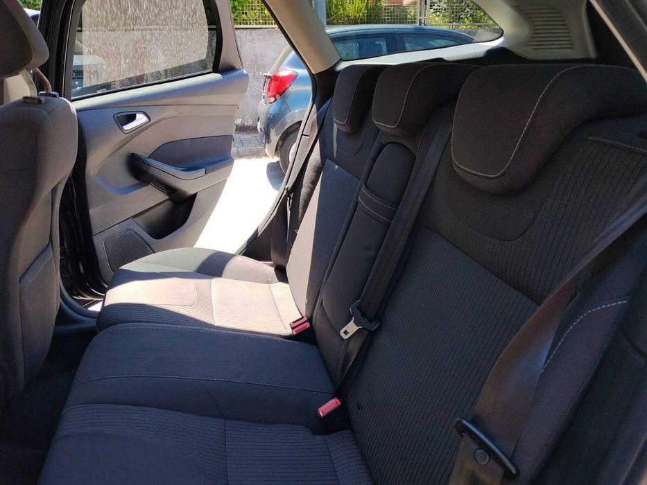 Vendo Ford Focus SW 1.6 gasóleo