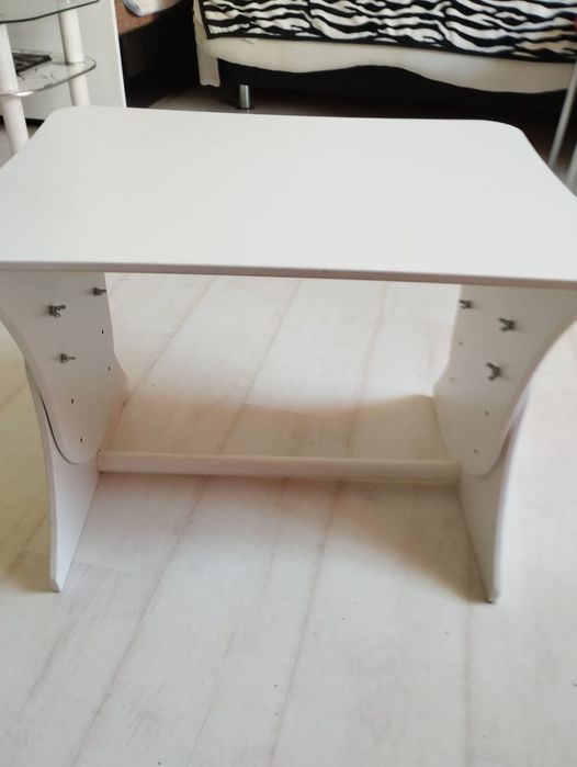 Стіл парта, зростаючий