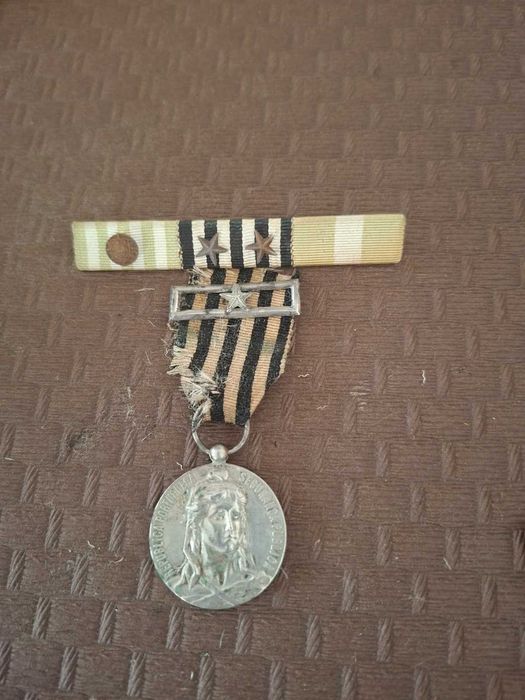 Medalha de Serviços Distintos (1926) – Prata com Contraste – Condecoração Portuguesa Antiga