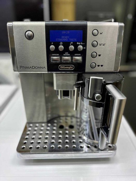Кавомашина DeLonghi 
ESAM 6600 PrimaDonna з Німечинни Б\В