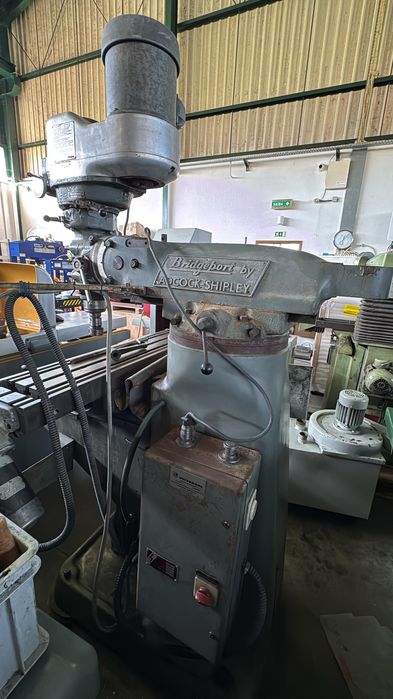 Fresadora Ferramenteira Bridgeport Series 1