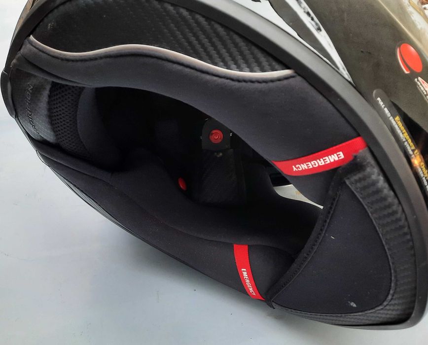 XXL 63-64cm KASK MOTOCYKLOWY SCORPION EXO-1400 AIR czarny połysk