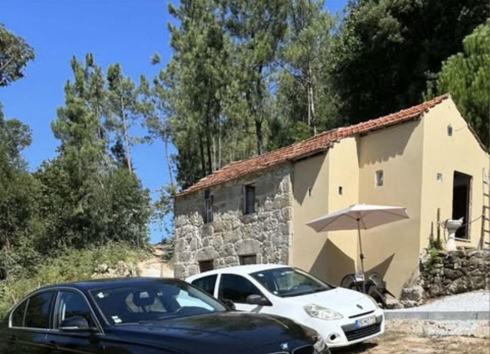 Terreno rural com casa de apoio