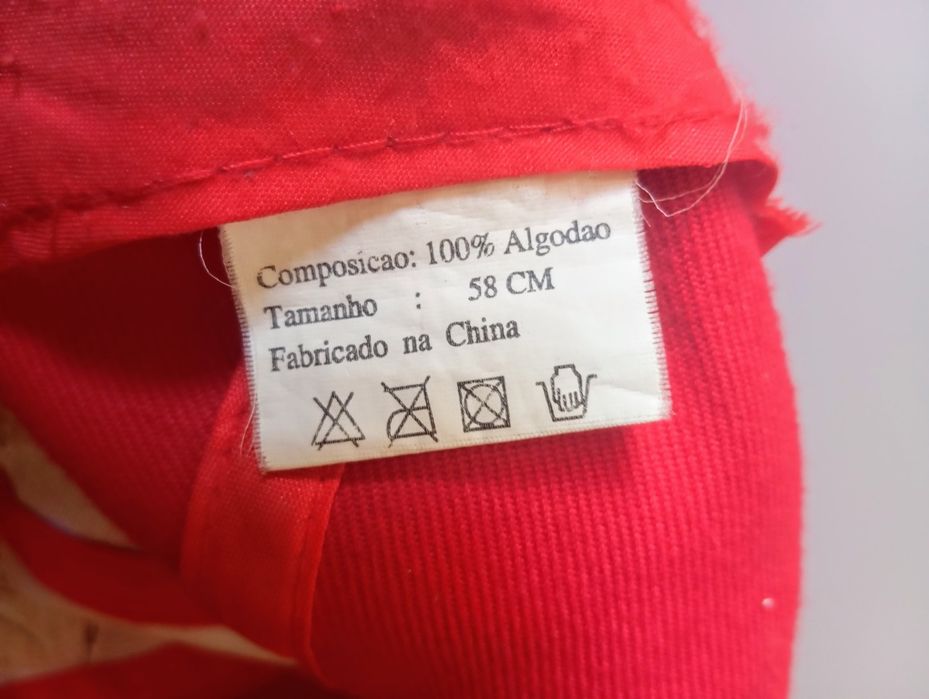 Boné com Aguias bordadas,tam. 58.