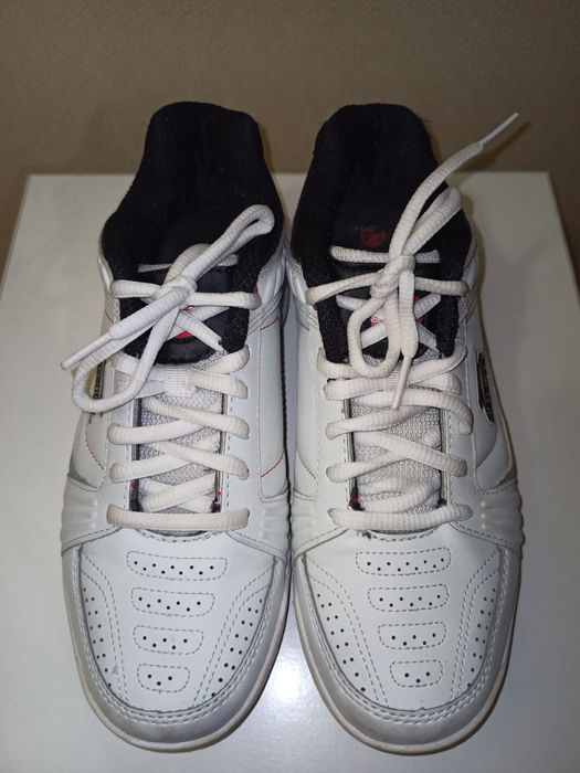 Спортивні кросівки Slazenger 38 (унісекс, тенісні)