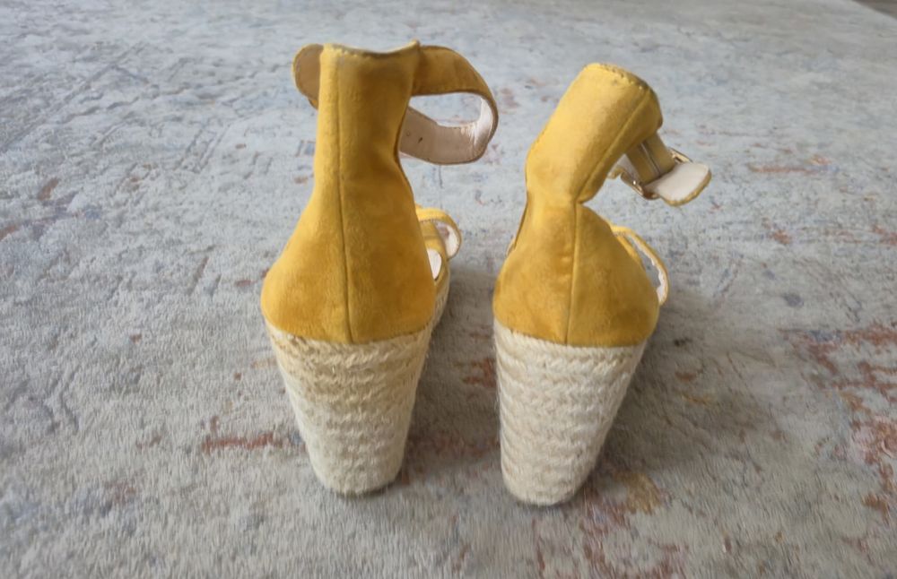Mohito sandały espadryle na koturnie zamszowe r. 40