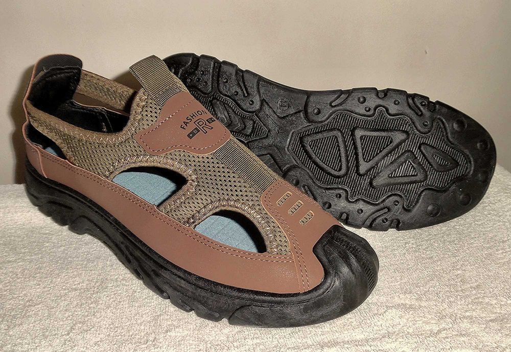 Сандалі 43 розмір