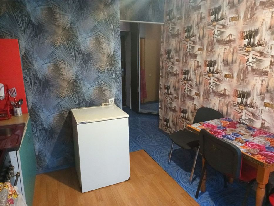 Подобово погодин помісячно  1 кім квартир газплита духовка перш поверх