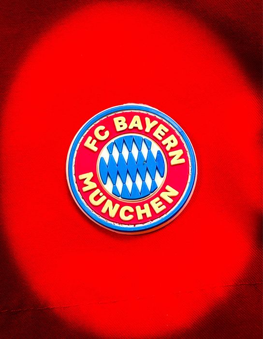 XS Bayern Monachium Czerwone Męskie Szorty Sportowe Spodenki Kąpielowe