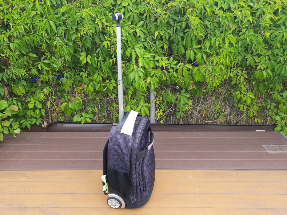 Plecak na kółkach wysuwaną rączką paso