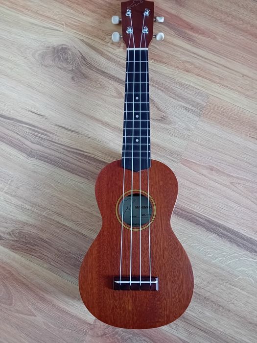 Ukulele mahimahi ms-st1