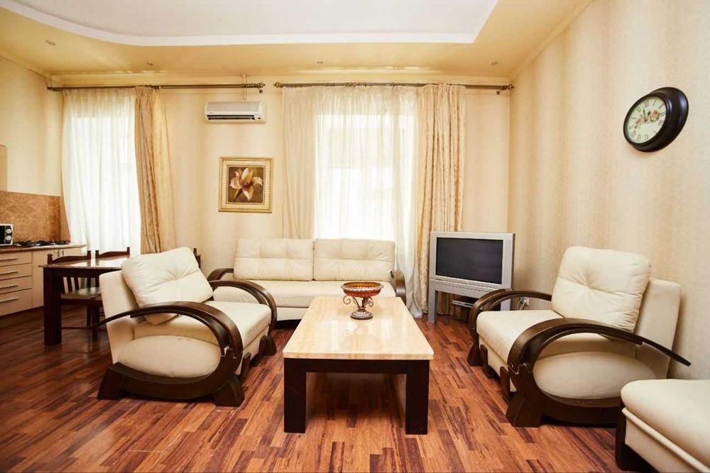 Сдам 1-комнатную квартиру Театральный переулок/ Горсад/ Оперный театр