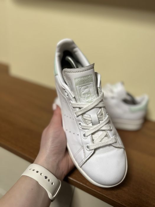 Кросівки adidas 36 р. Кросовки 23.5 см. Шкіра