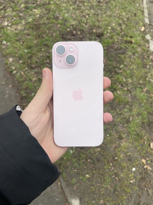 Apple iPhone 15 256GB Під ремонт або на запчастини
