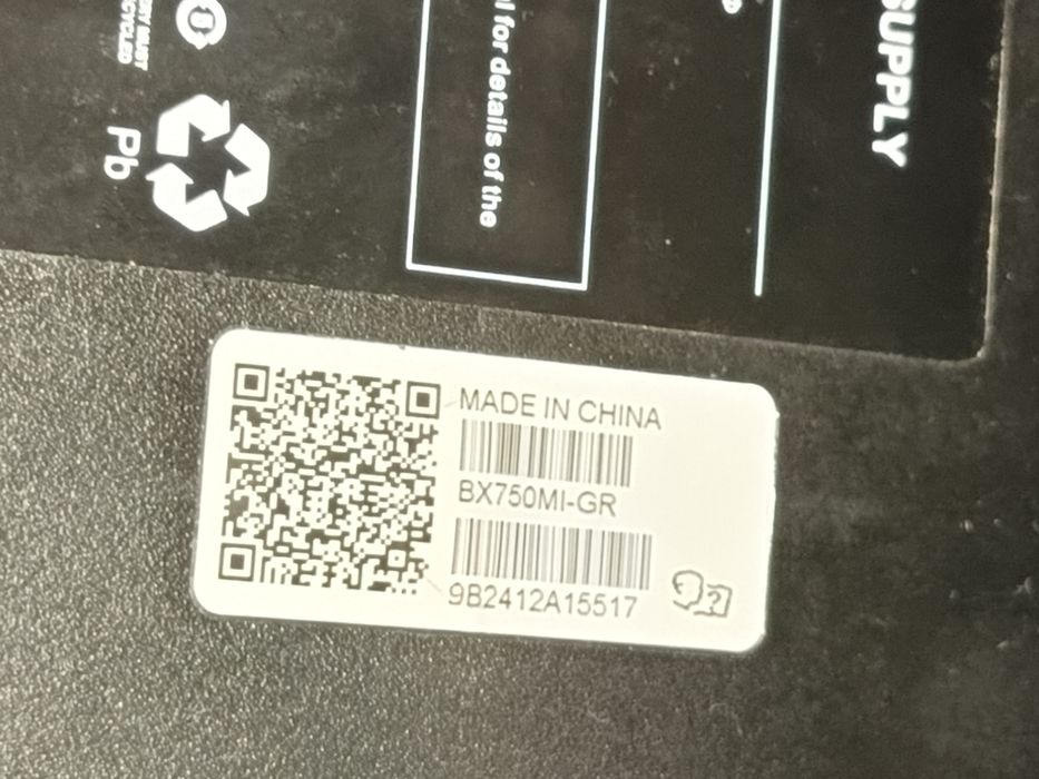 Источник бесперебойного питания APC 750VA (410W).