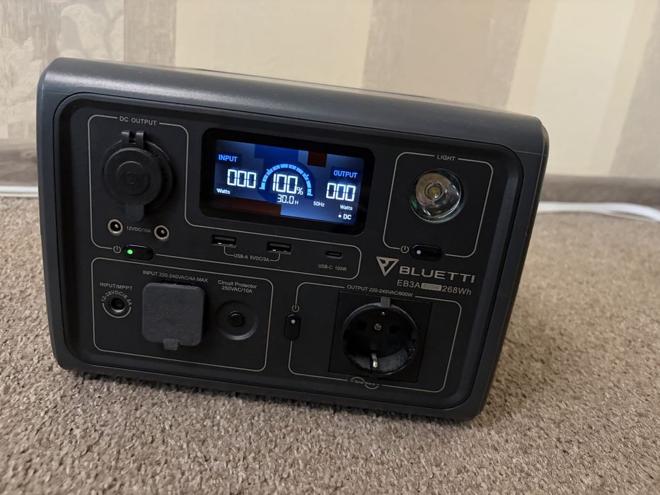 Зарядна станція Bluetti EB3A