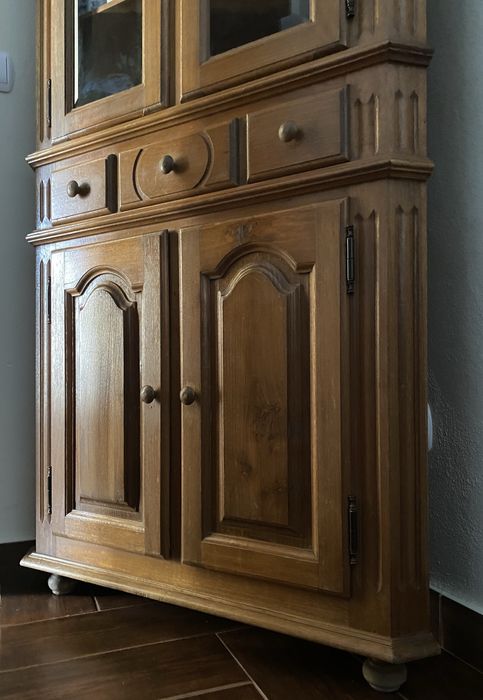 Movel de canto com vitrine superior