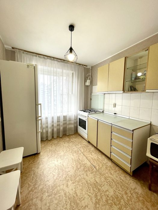 Продаж 2 кімнатна  чешка  Інгульський район сертифікат!