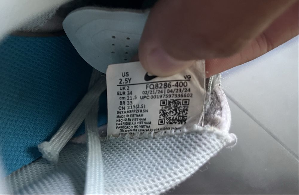 Chuteiras Nike Mercurial tam. 34