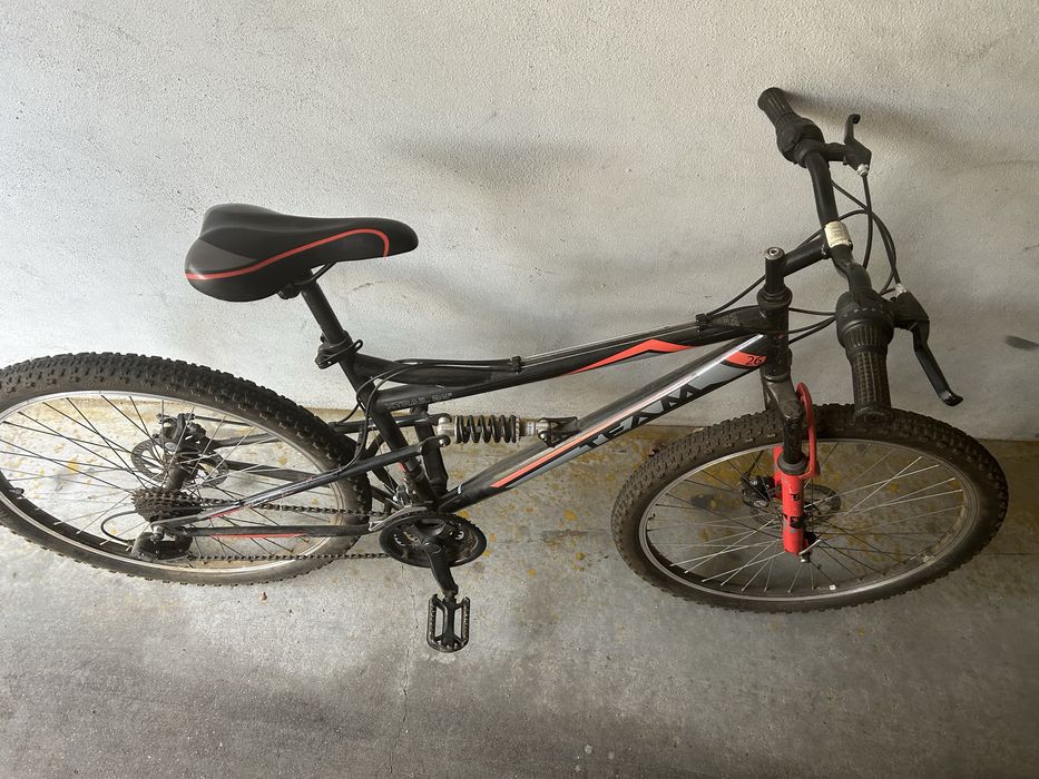 bicicleta Hyper Team