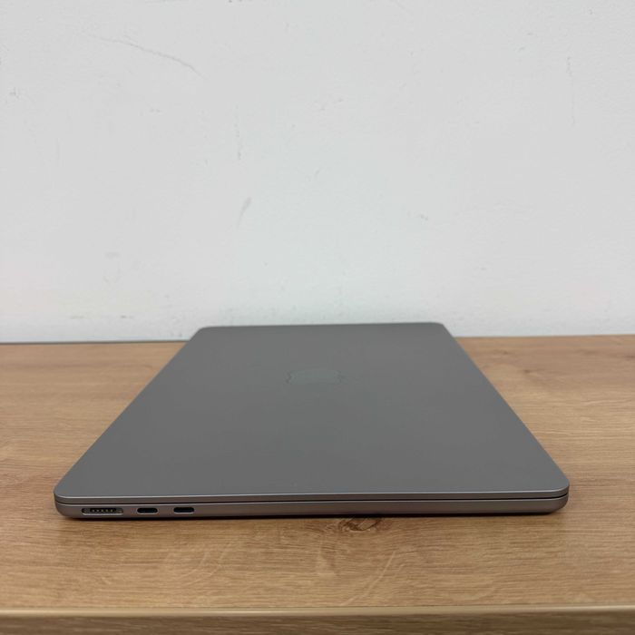 Macbook Air 2022 { M2 | 16gb | 256 ssd } Офіційна гарантія . 90949SV