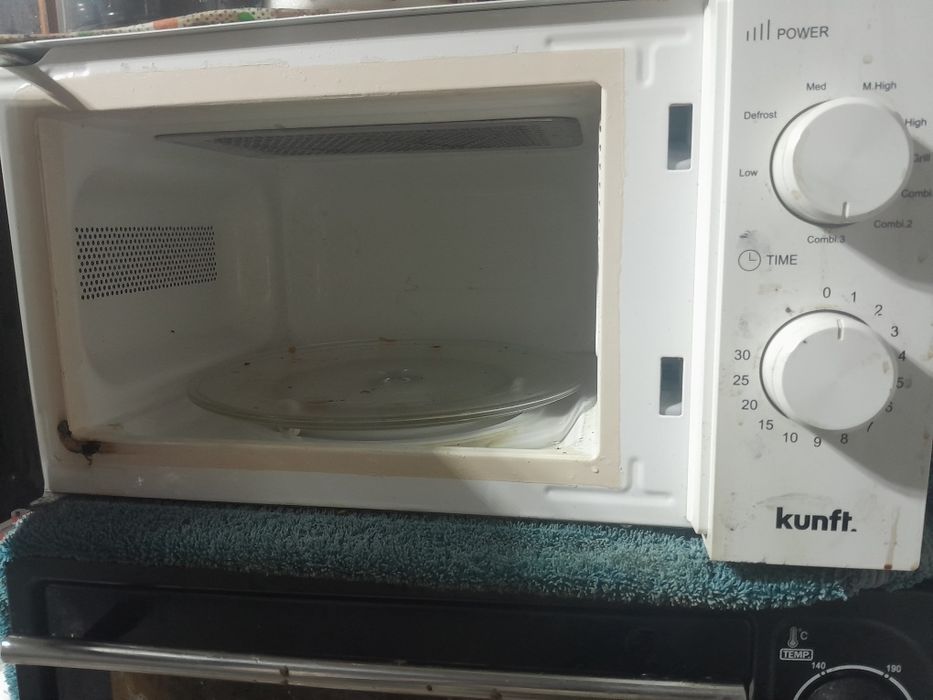 Microndas KUNFT c/ grill estado novo 20€