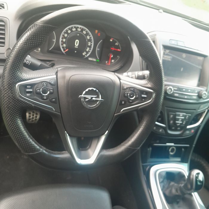 Opel insignia 2.0 cdti biturbo 2015