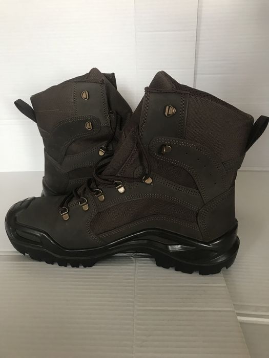 Продам ботинки новые