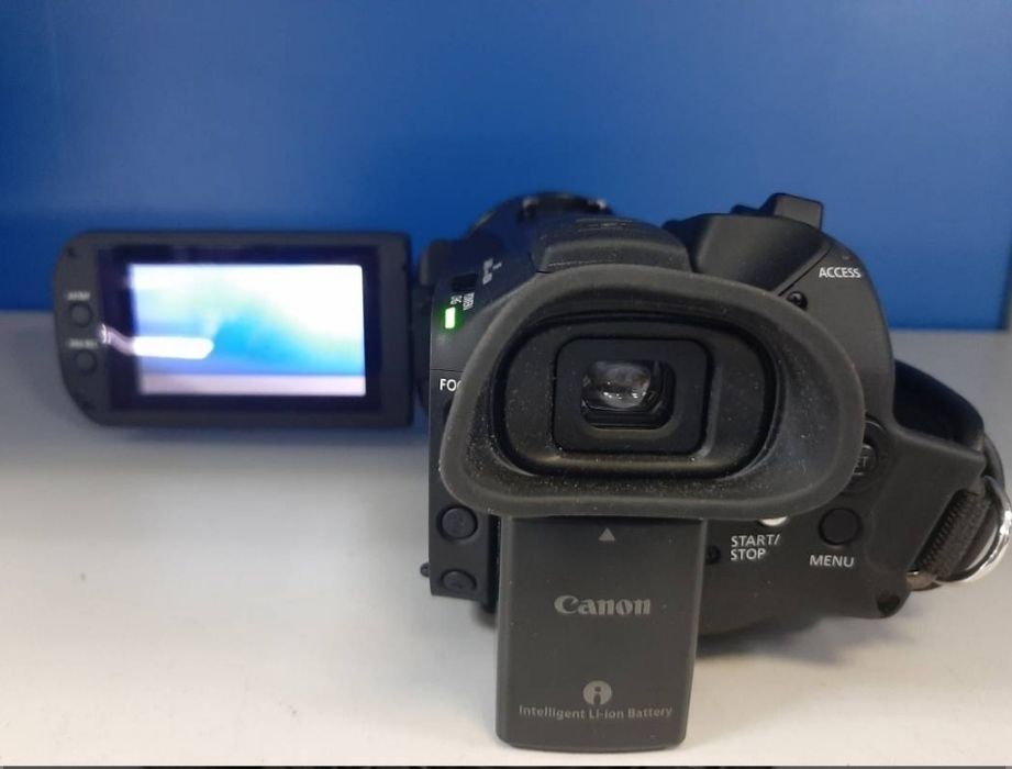 Canon LEGRIA HF G50  4К