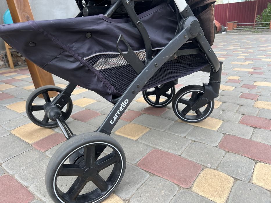 Прогулянкова коляска Carrello astra