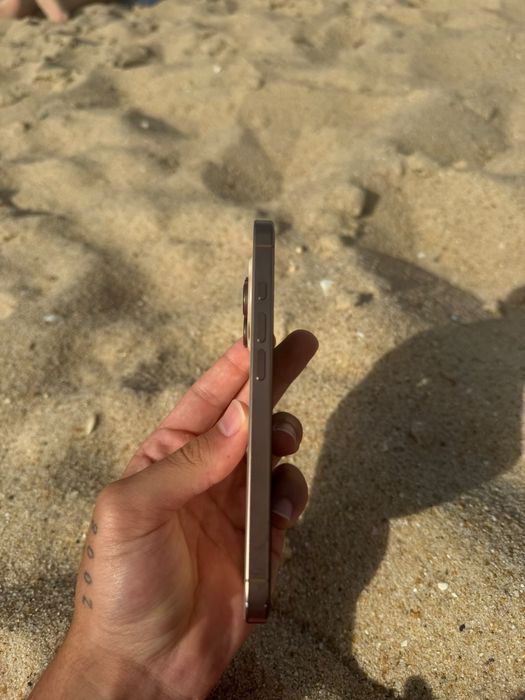 Iphone 16 pro.