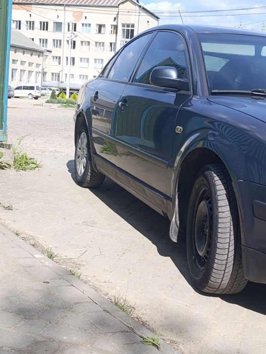 Пасат б5 в хорошому стані.