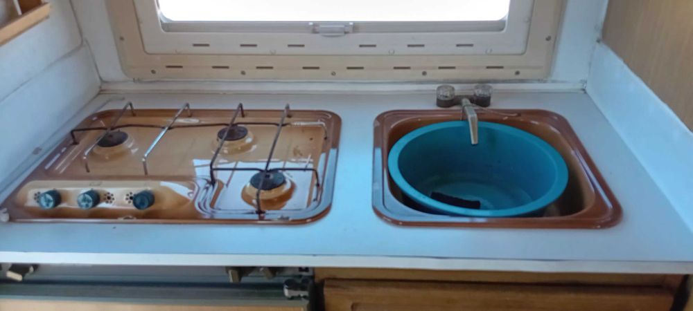 AUTOCARAVANA pronta a viajar sem problemas