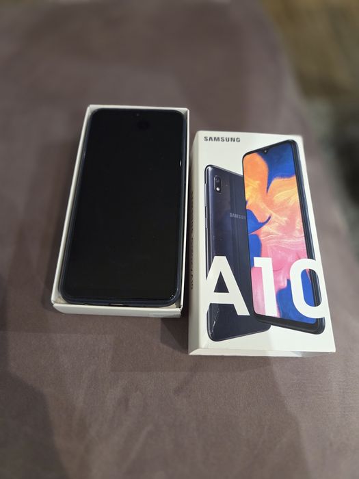 Używany Samsung A10