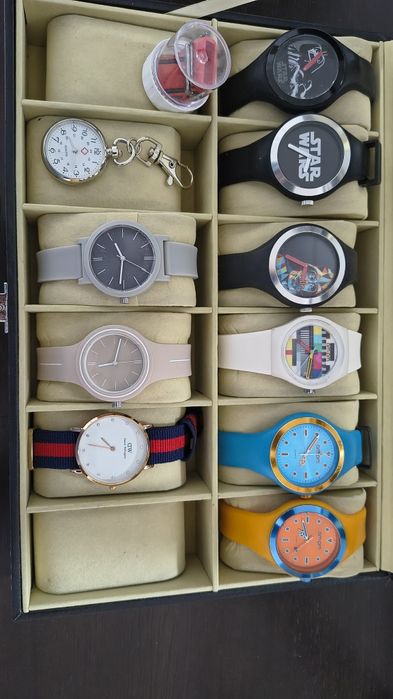 Zegarki damskie 10 sztuk, etui, pudełko, organizer na zegarki.