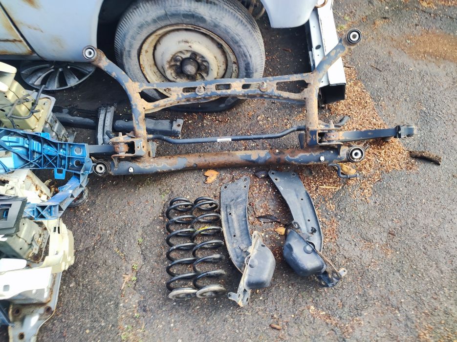 Пружини задні Пассат б6 Volkswagen Passat b6