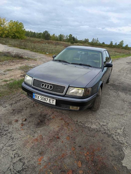 Продам Audi.