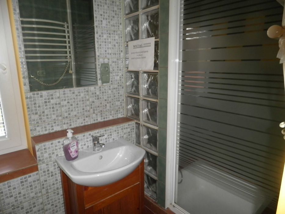 od dzisiaj pokój z łazienką na miesiąc i dłużej- bez kaucji