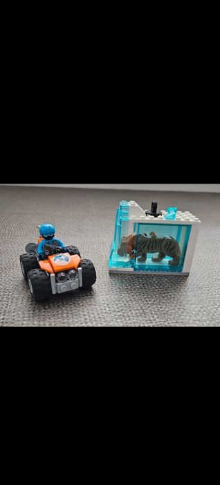 Lego City 60193 Artic Air Transport