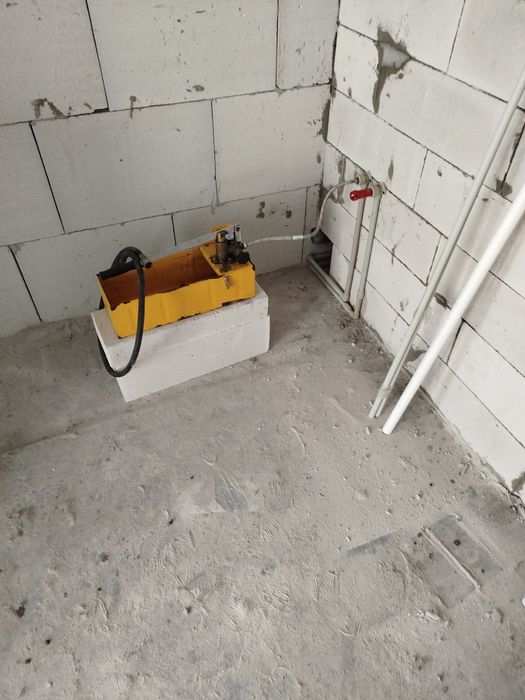 Сантехник.Водопровод,канализация,монтаж теплої підлоги Київ ,заміна ст