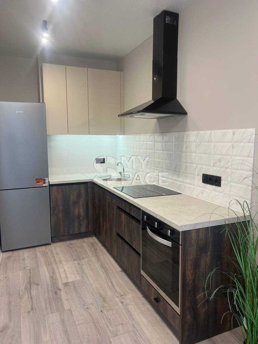 ТОП ЦІНА! Змієнка. Варшавський 3 З РЕМОНТОМ.Ретровіль.Оболонь.