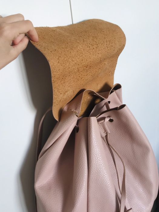 Mochila ZARA pouco usada