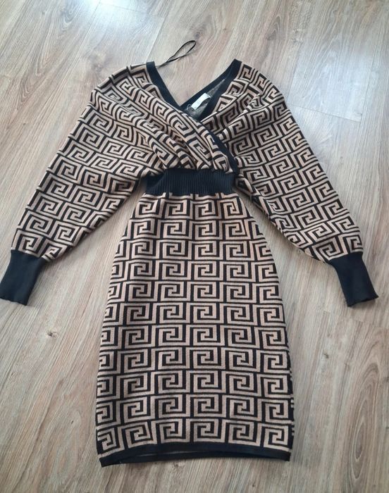 Sukienka sweterkowa rozmiar S