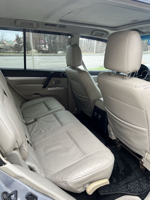 mitsubishi  pajero  2007 року